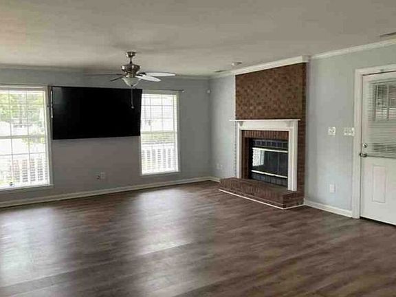 Additional Living Room