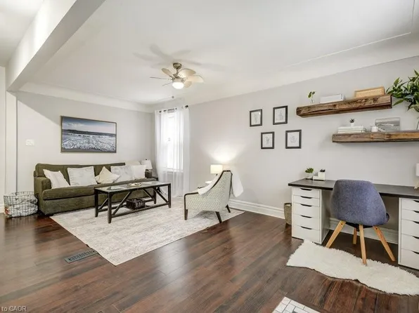 14 Baker St, Hamilton, ON L8R 1V3