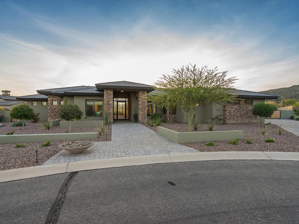 2nd image of 3207 W Cottonwood Ln
