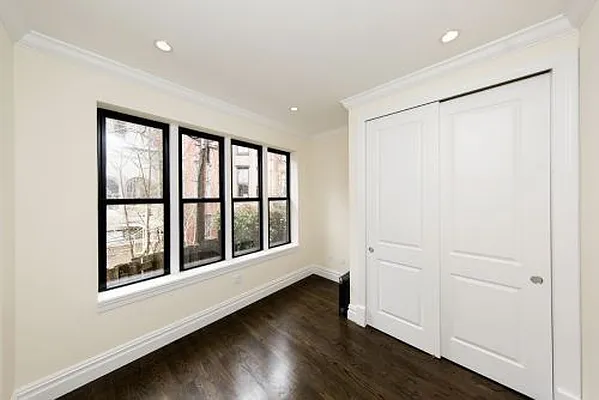 Rented by Avenues Real Estate | media 12