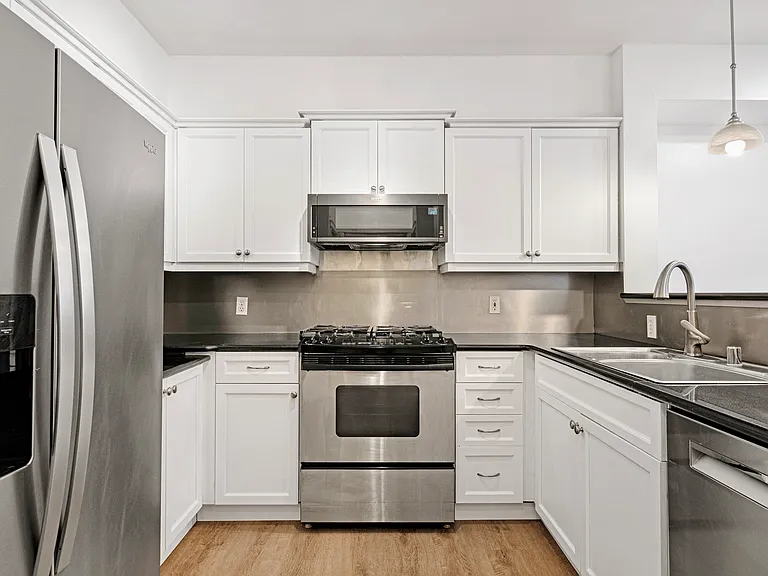530 4th Ave W #108 — Photo 15