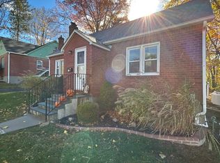 10 Mohonk Ave, New Paltz, NY