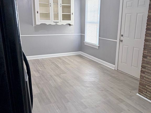 4th image of 2416 Evergreen Dr