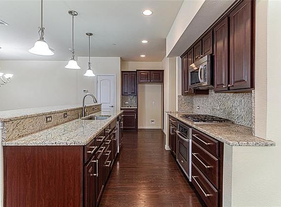 2nd image of 375 Teague Dr