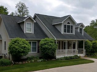1003 Jade Trl, Milford, MI 48380