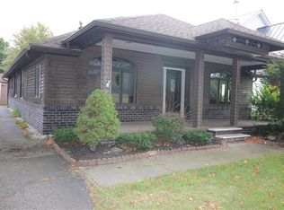 11827 Iroquois Rd, Conneaut Lake, PA 16316