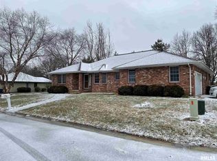 1 Locust St, Franklin, IL 62638