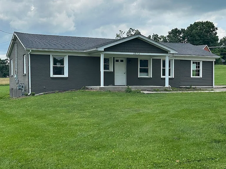 2972 Elam Village Dr — Photo 2