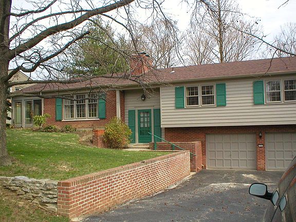 2nd image of 2760 Saddleback Dr