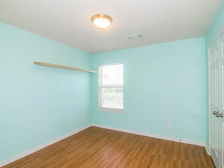 3939 Calgary Cir — Photo 8