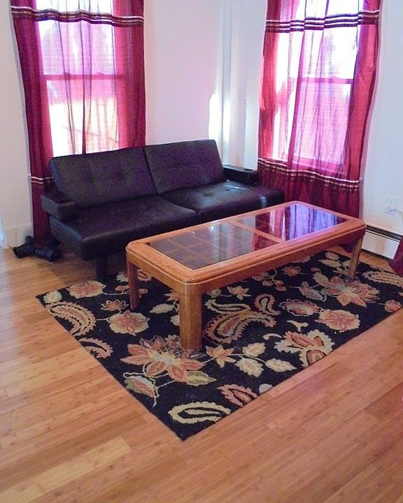 2nd image of 8 Olive St