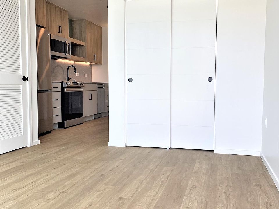 1st image of 3069 5th Ave #605