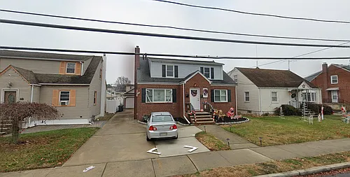 66 Linden St #2 Photo 1