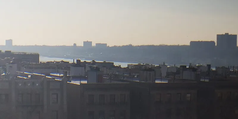 Rented by Roberto Guilbet, LREB | media 50