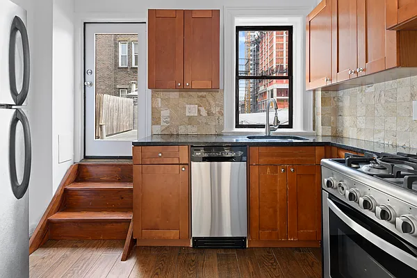 Rented by Douglas Elliman | media 26