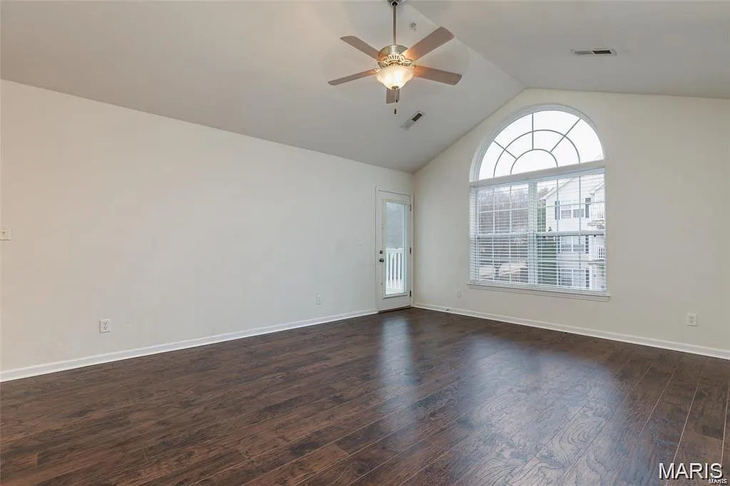 Building Photo - 1770 Lexington Pl #104