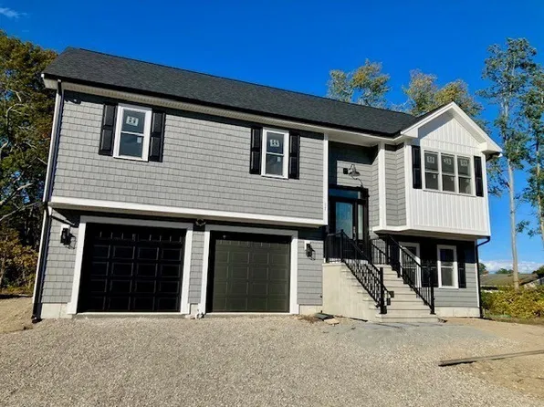 17 Lynch Ave, Somerset, MA 02726