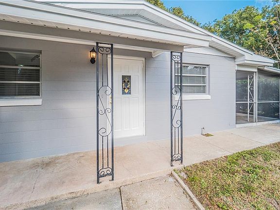 3rd image of 3611 Anna Dr