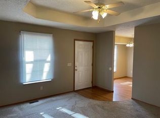 1655 E Chestnut Expy, Springfield, MO 65802