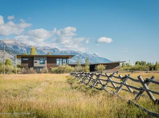5050 Shoshone Dr, Wilson, WY 83014