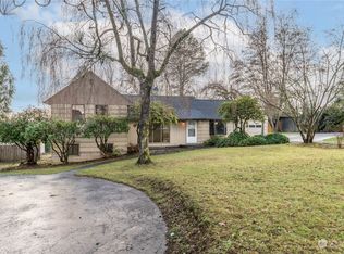 3329 Columbia Heights Rd, Longview, WA 98632