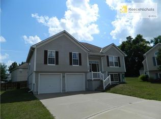 7305 Rymeg Cir, Belton, MO 64012