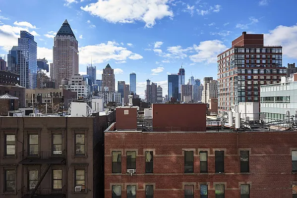 Sold by Warburg | media 7