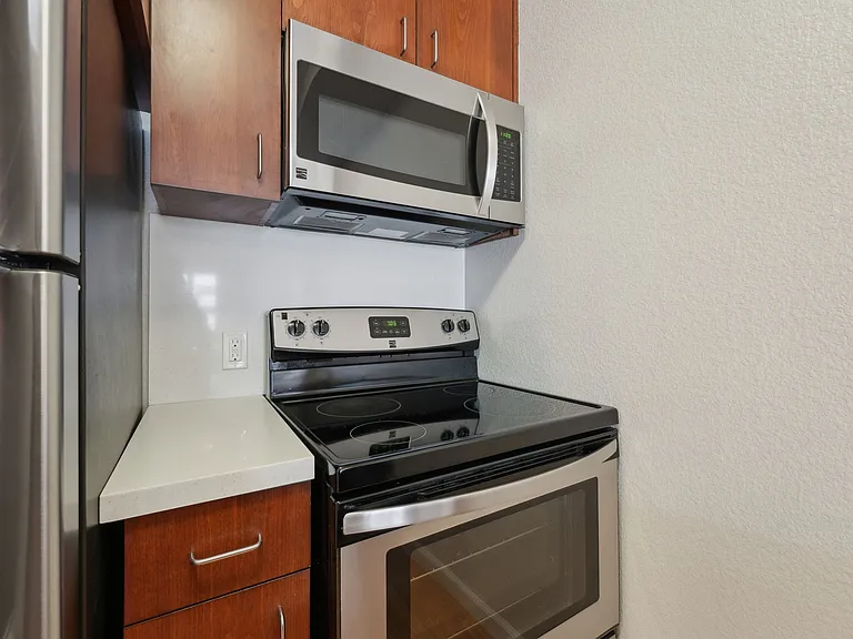 Addison Arts Apartments — Photo 109