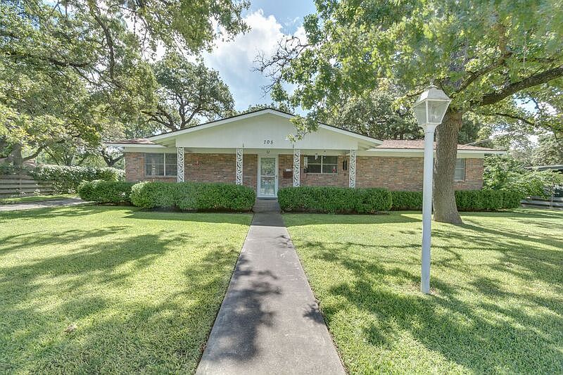 1st image of 705 N Milam St