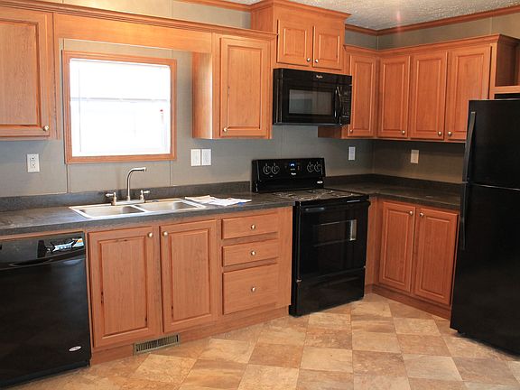 3rd image of 31541 Janice Road