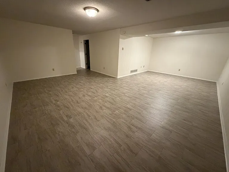 829 Southwest Blvd #I — Photo 11