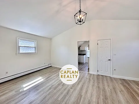 Building Photo - 208 Howard Ave #3C