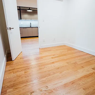 Rented by Nooklyn NYC LLC | media 89