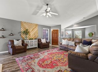 3121 Hollow Valley Dr, Fort Worth, TX 76244