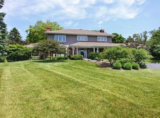 670 Milton Rd, Inverness, IL 60067