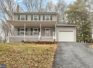 230 Woodridge Cir, Shermans Dale, PA 17090