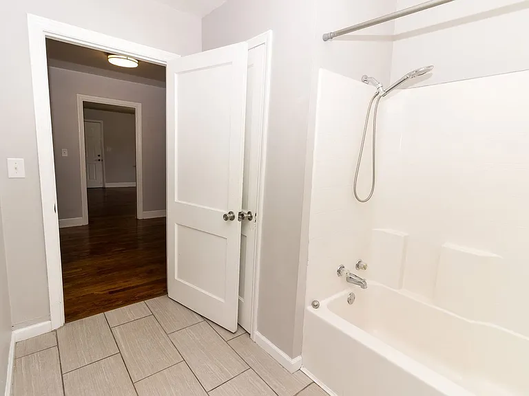 124 S Seminole Dr #A — Photo 14