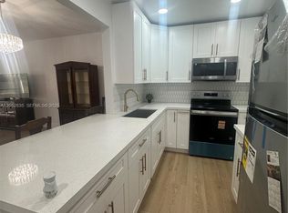 9175 SW 77th Ave APT 304, Miami, FL 33156