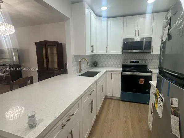 9175 SW 77th Ave, Miami, FL