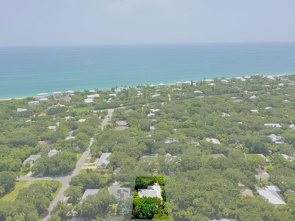 3rd image of 9475 Sea Grape Dr