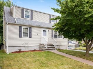 96 Mountain Rd, Rockaway, NJ 07866