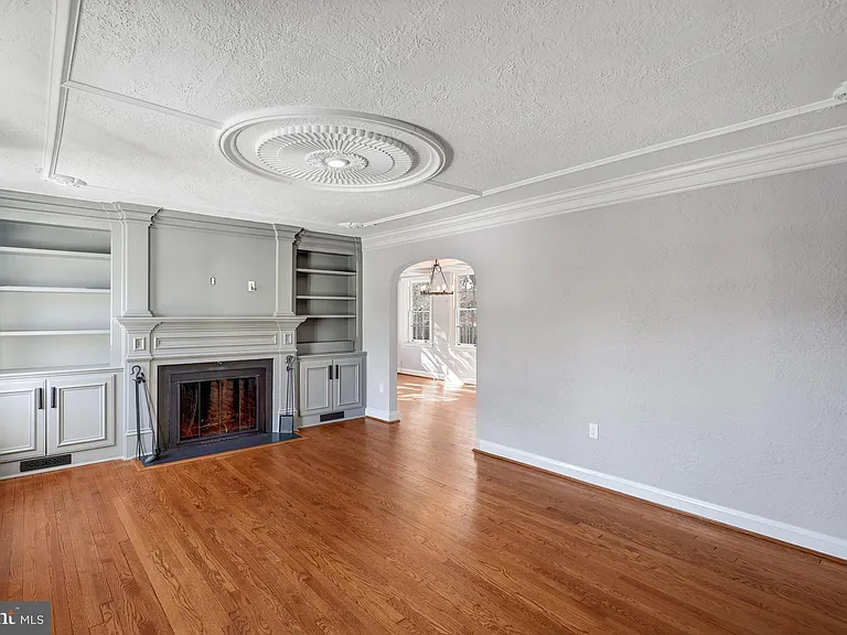 3916 Military Rd — Photo 14