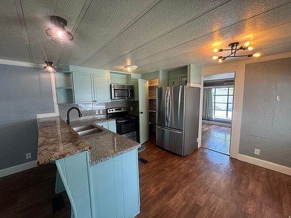 4th image of 818 W Mount Tuscarora Dr #392