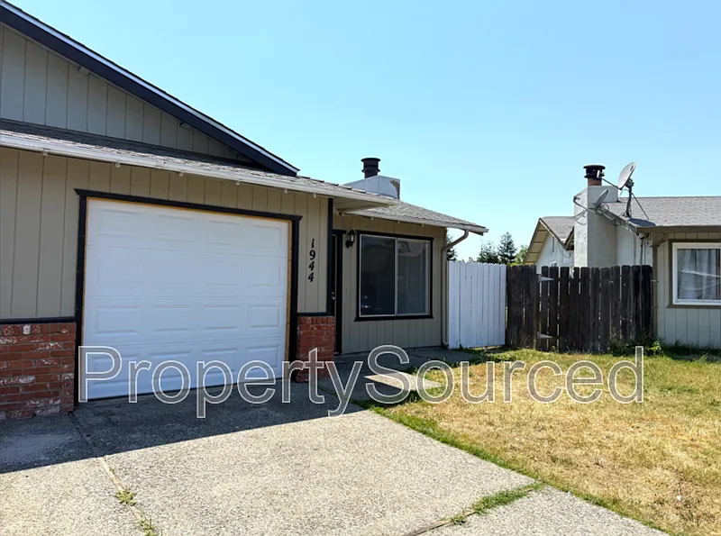 2 bed, 1.5 bath, 1031 sqft, $1,750 — Photo 4