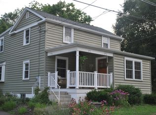 418 Pebble Hill Rd, Doylestown, PA 18901