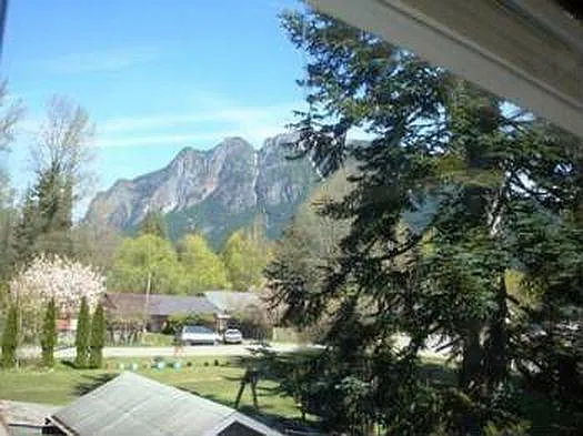 2 bed, 900 sqft, $2,295 — Photo 3