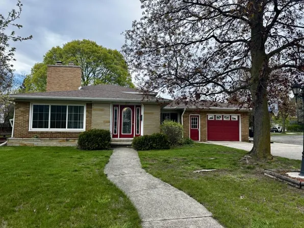 211 W Huron Ave, Bad Axe, MI 48413