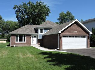 14225 S Springfield Ave, Crestwood, IL 60445