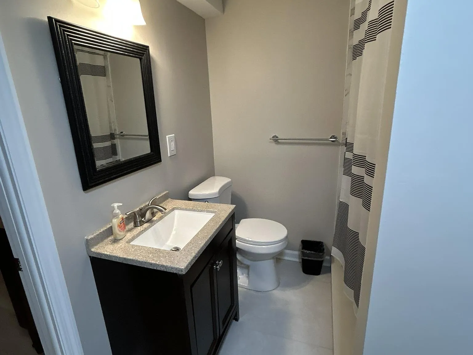 4 bed, 5.0 bath, 1800 sqft, $936 — Photo 3