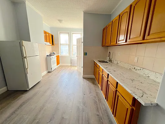 Rented by Capri Jet Realty Corp | media 3